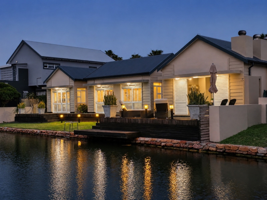 4 Bedroom Property for Sale in Marina Martinique Eastern Cape